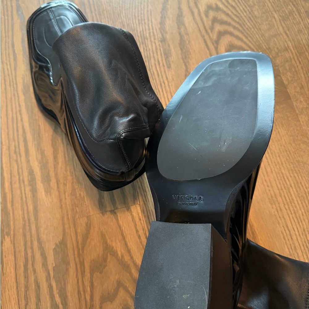 Versace Black Patent & Leather Sculpted Solare Boots - Picture 7 of 9